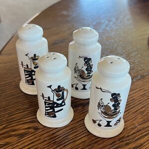 Vintage Ceramic Salt and Pepper Shakers; 4
